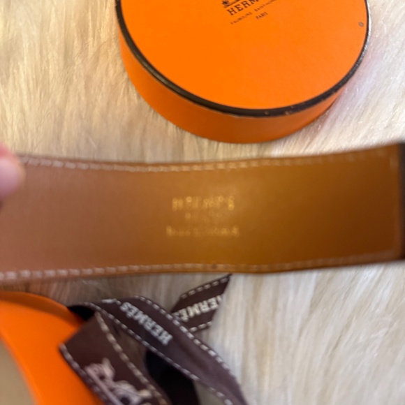 Hermès Pre-Owned 1997 Constance reversible leather belt 35.5" long, Small - Picture 9 of 11